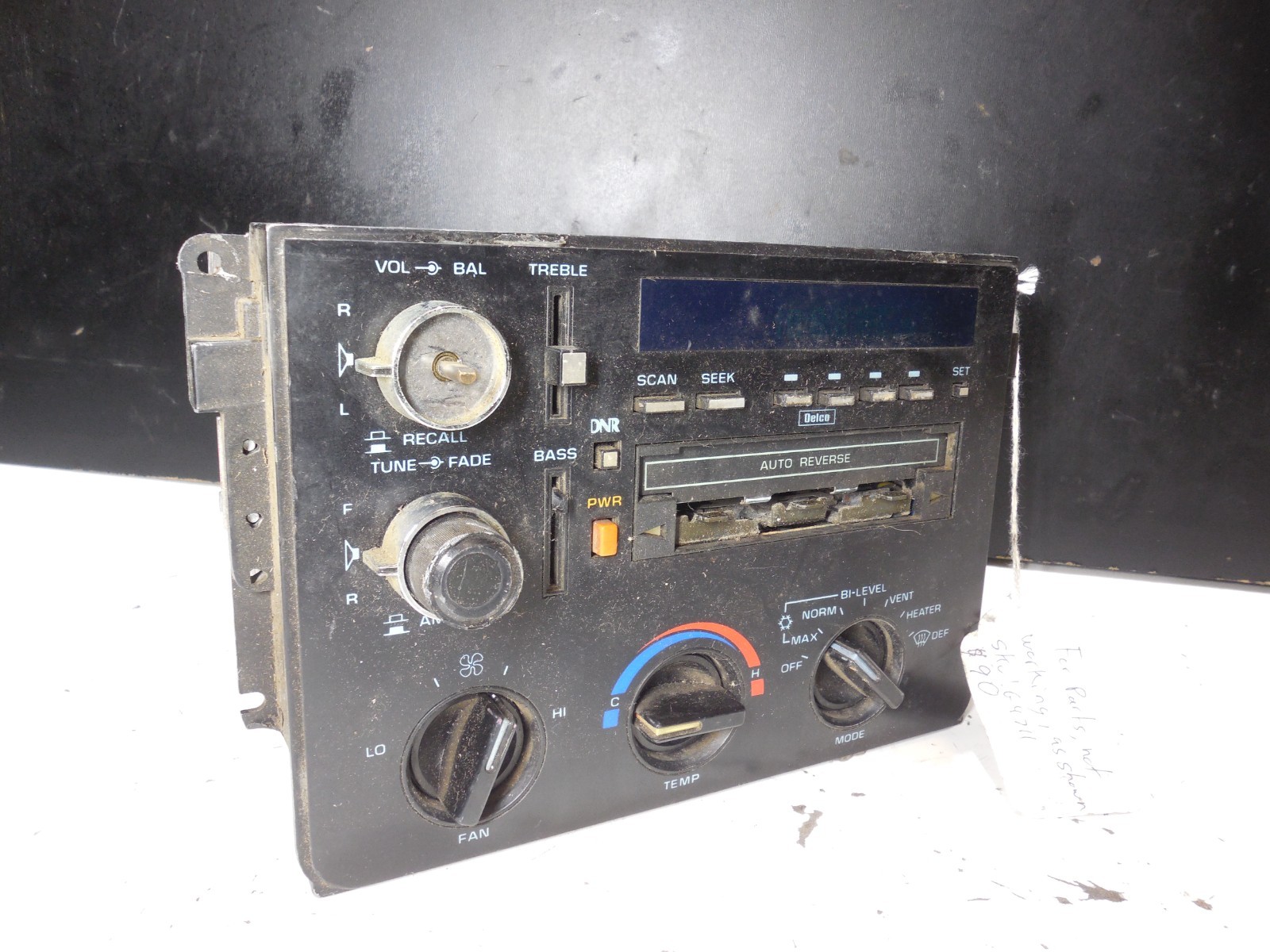 Delco 16072866 AM/FM Cassette Radio AC/ Heat Climate Control 85-88 Chevy Beretta