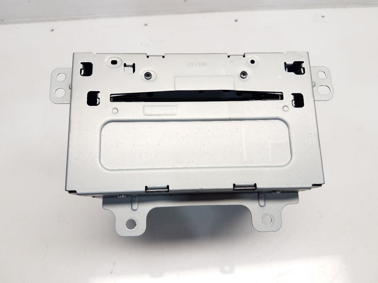 2011 GMC Terrain AM-FM-XM-CD-MP3-Satellite Receiver W/O Nav PN: 20983517