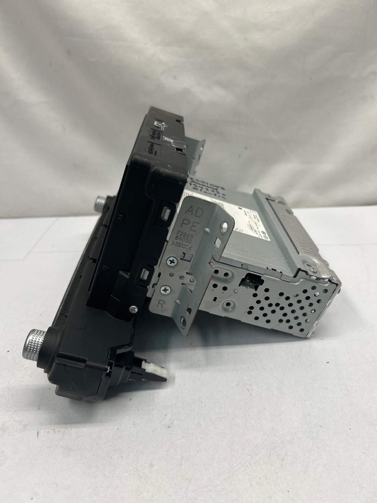 Hyundai Elantra radio am fm 2020 display & receiver OEM sed 7.0″ 96160F2UA0SSH