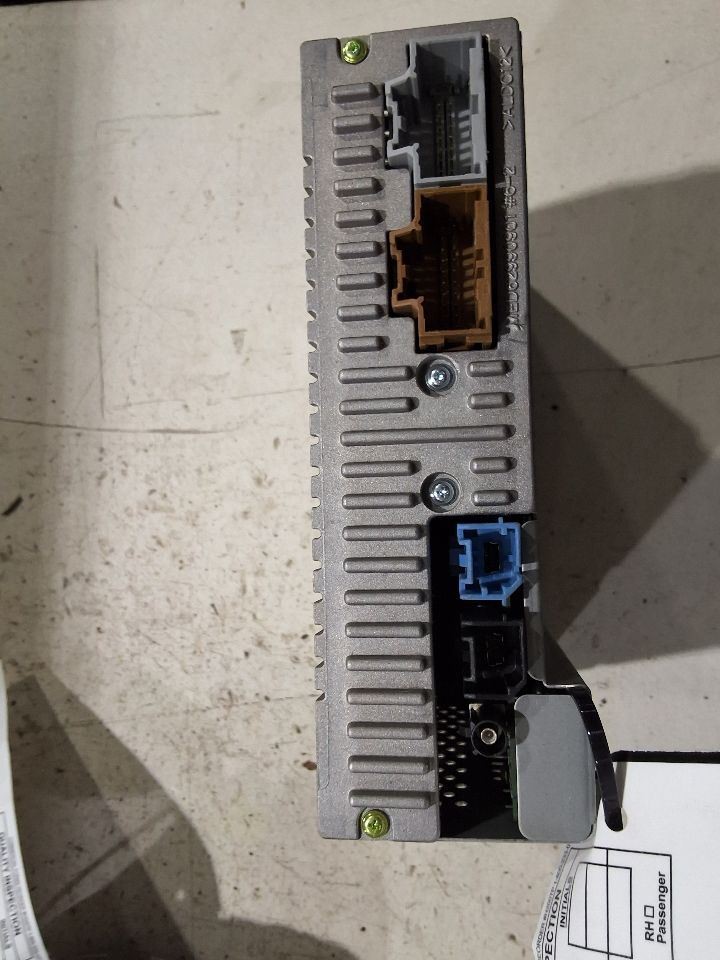 2018-2019 GMC Sierra Radio Receiver ID 42554558 or 42554623