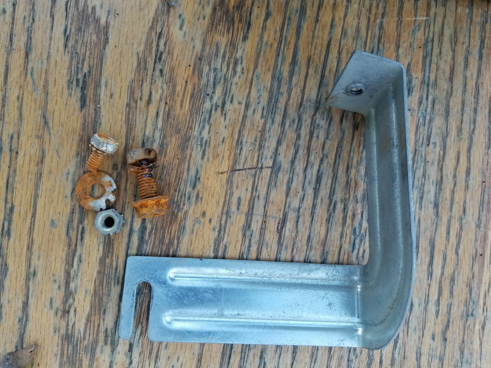 Radio & Bezel & Bracket Silver Streak Trim Pontiac Chief 1952 52 1951 51 49 50