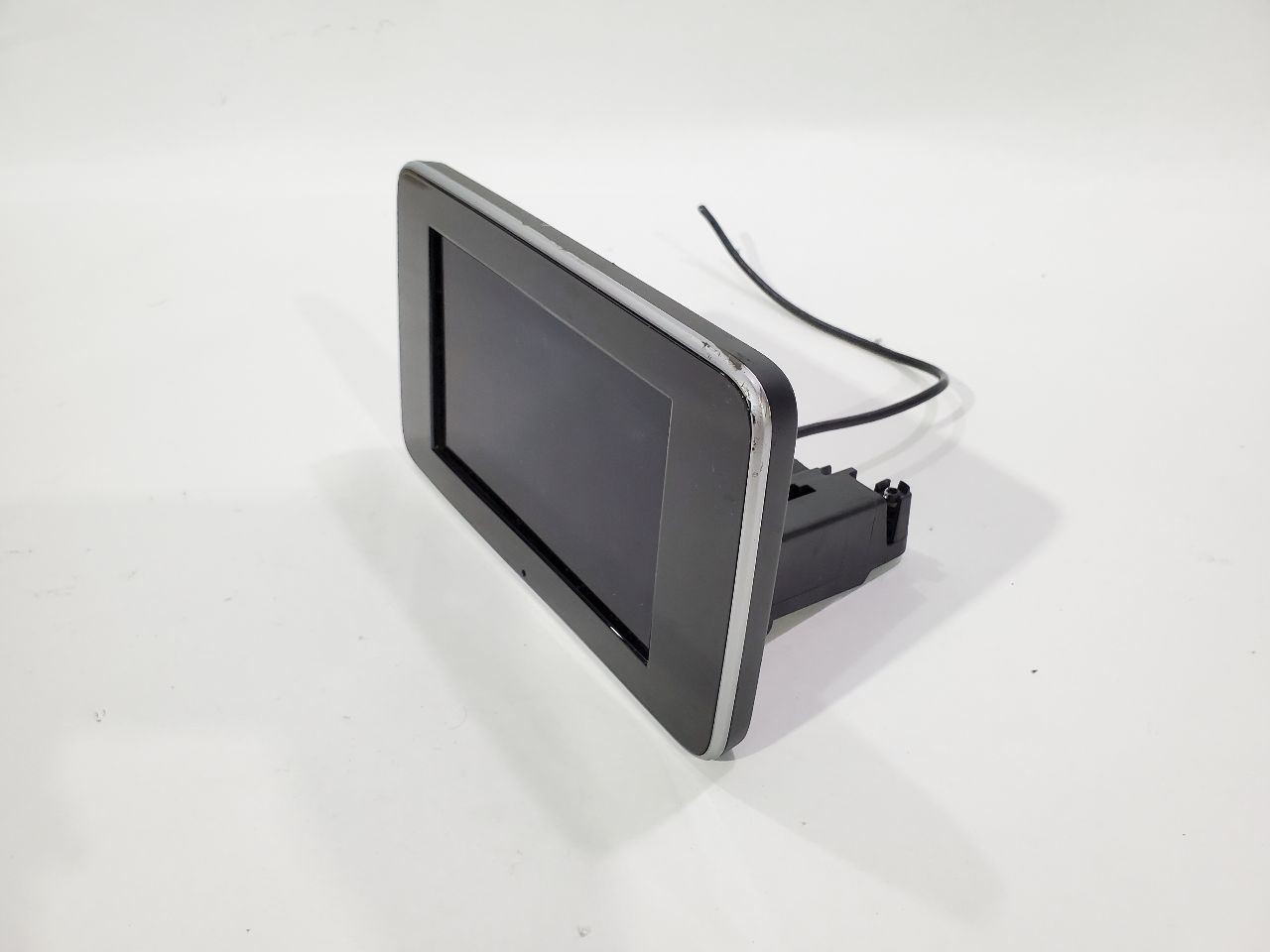 2016 Mercedes GLC300 OEM Display Screen Monitor Works Broken Housing A2059004113