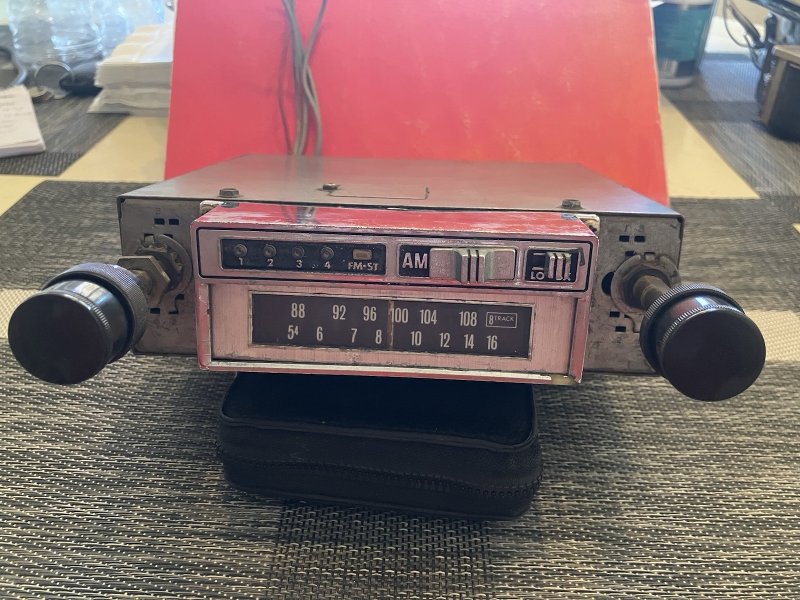 KMART (Learjet) AM/FM 8 Track Model KM560 Car Stereo Not Working Needs Repair