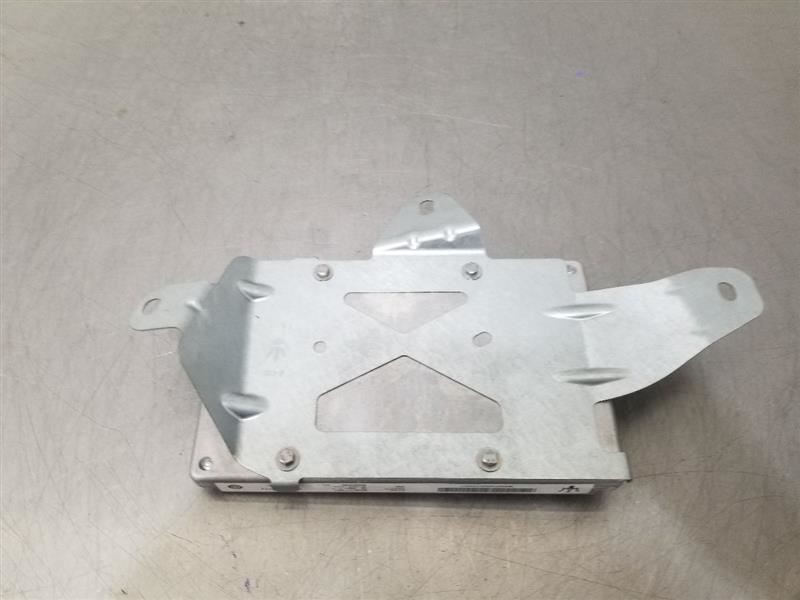 17 2017 MASERATI LEVANTE OEM RADIO AMP AMPLIFIER 06701025110