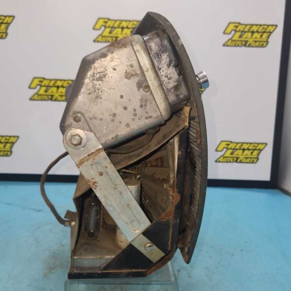 UNTESTED 6VOLT A/M RADIO FITS 1951 PLYMOUTH 1160833