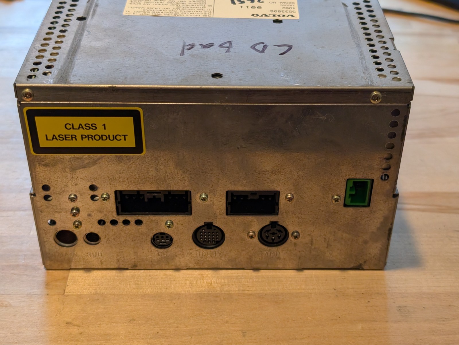 Volvo Radio SC-901 P80 C70 OEM 3533896 TAPE + FM WORK CD NOT WORKING – HAS CODE!