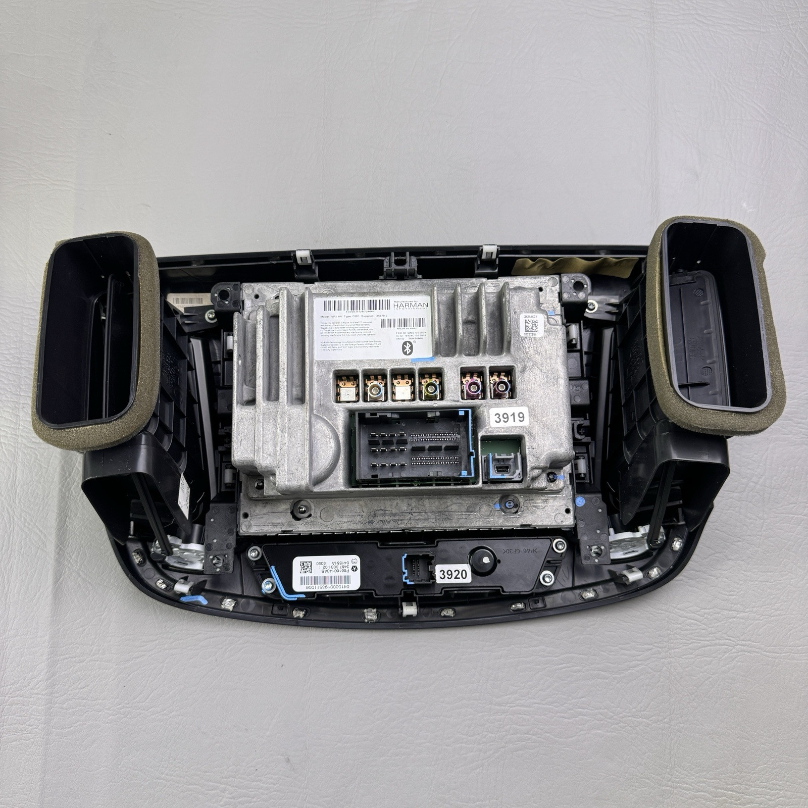 2015 Chrysler 200 Info Media Display Screen Head Unit VP3 NA W/ Air Vents OEM