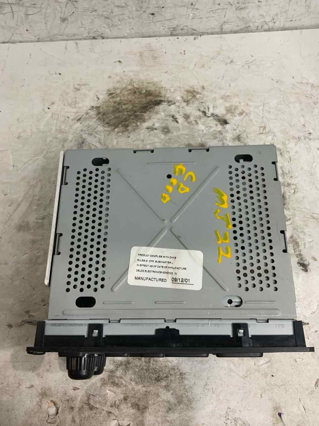 00-05 Chevrolet Cavalier Audio & Visual Equip Radio 10309459 AM/FM/CD 638-1230F