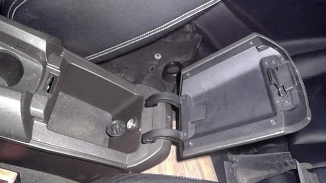 Audio Equipment Radio Receiver With Mylink AM-FM-MP3-USB Fits 15 CAMARO 1663316