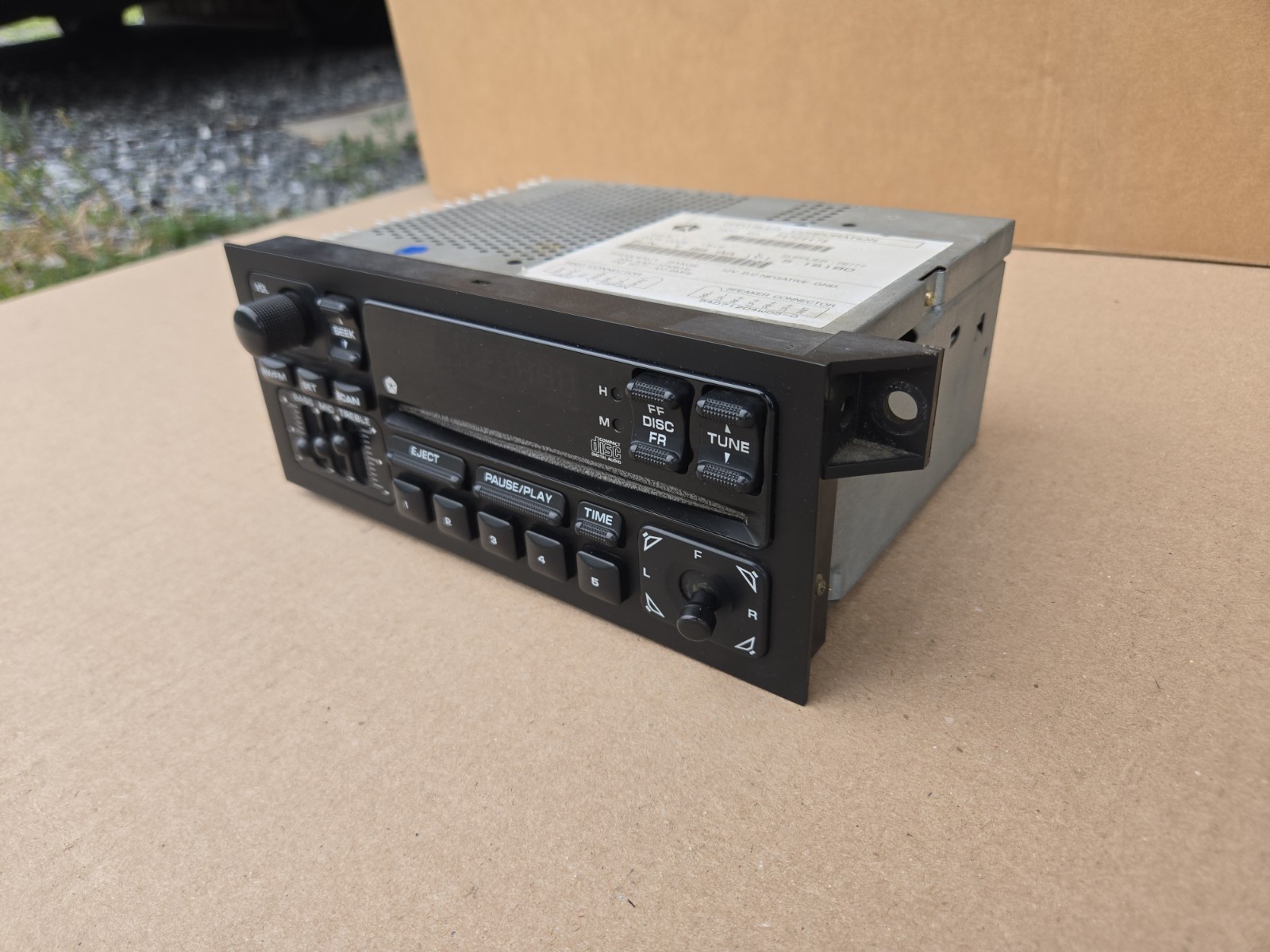 Chrysler Model P04704373AE Radio And CD Player, Cd Does Not Work, Radio Does