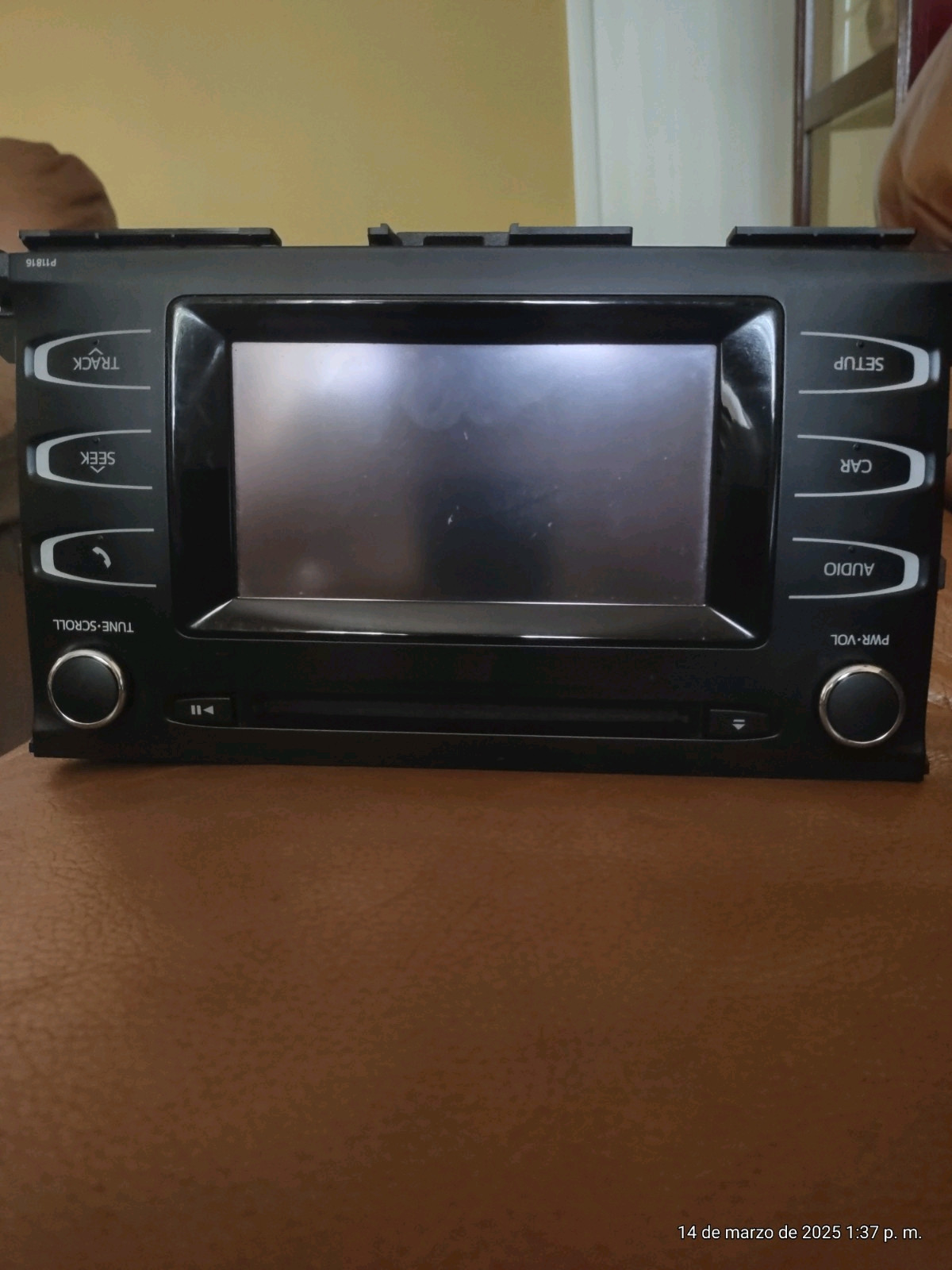 2018 toyota highlander OEM radio display and receiver id 86140-0E230 face 11356