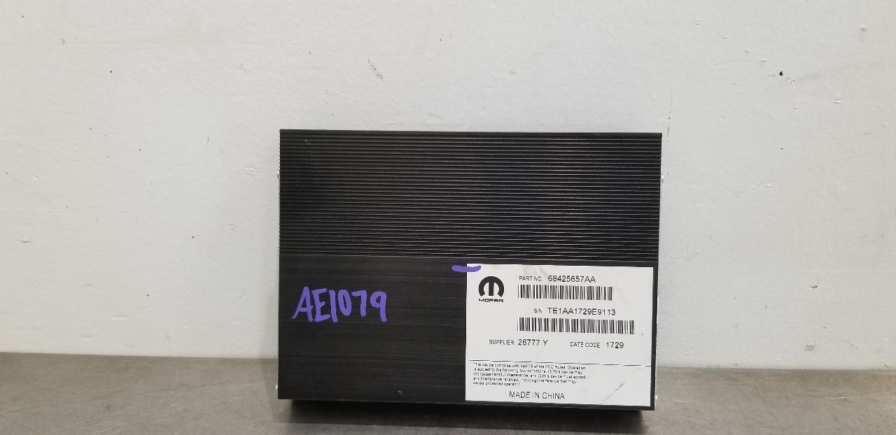 19 DODGE CHALLENGER RD7 AMPLIFIER AMP 68425657AA