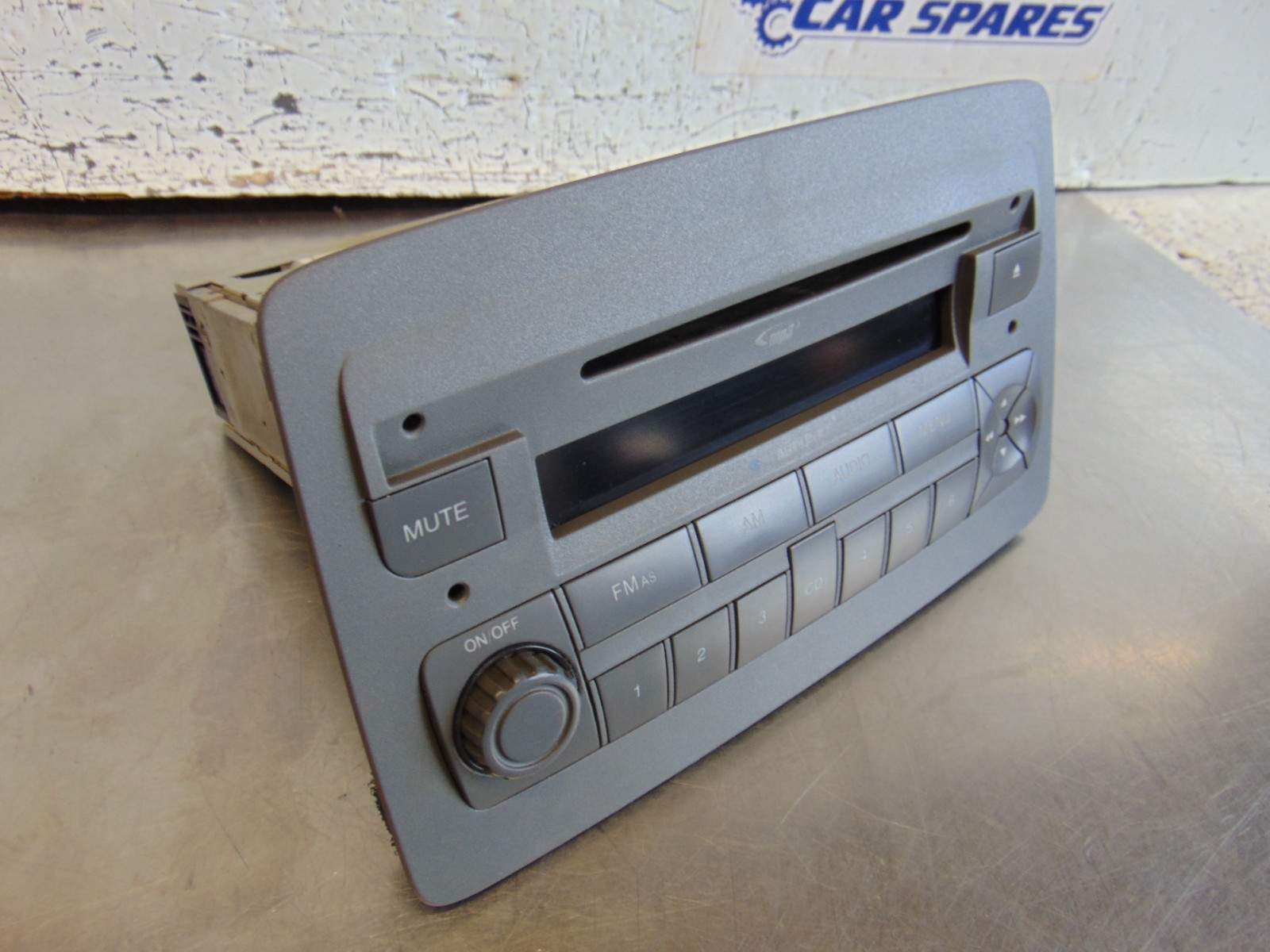 Fiat Panda Stereo Head unit Pre facelift 03-09 Grey 7354349520 + Code