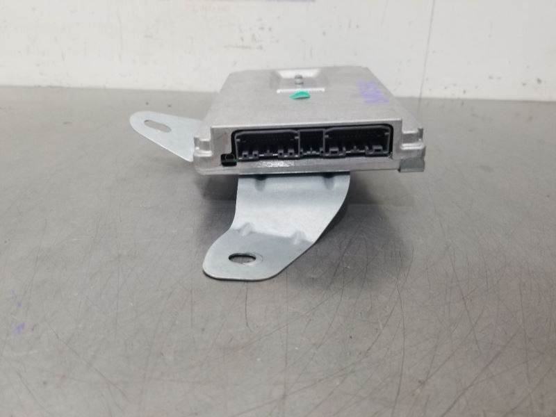 17 2017 MASERATI LEVANTE OEM RADIO AMP AMPLIFIER 06701025110