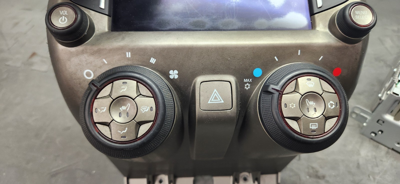 2013-2015 Chevrolet Camaro SS AM FM CD Player Radio & Receiver OEM