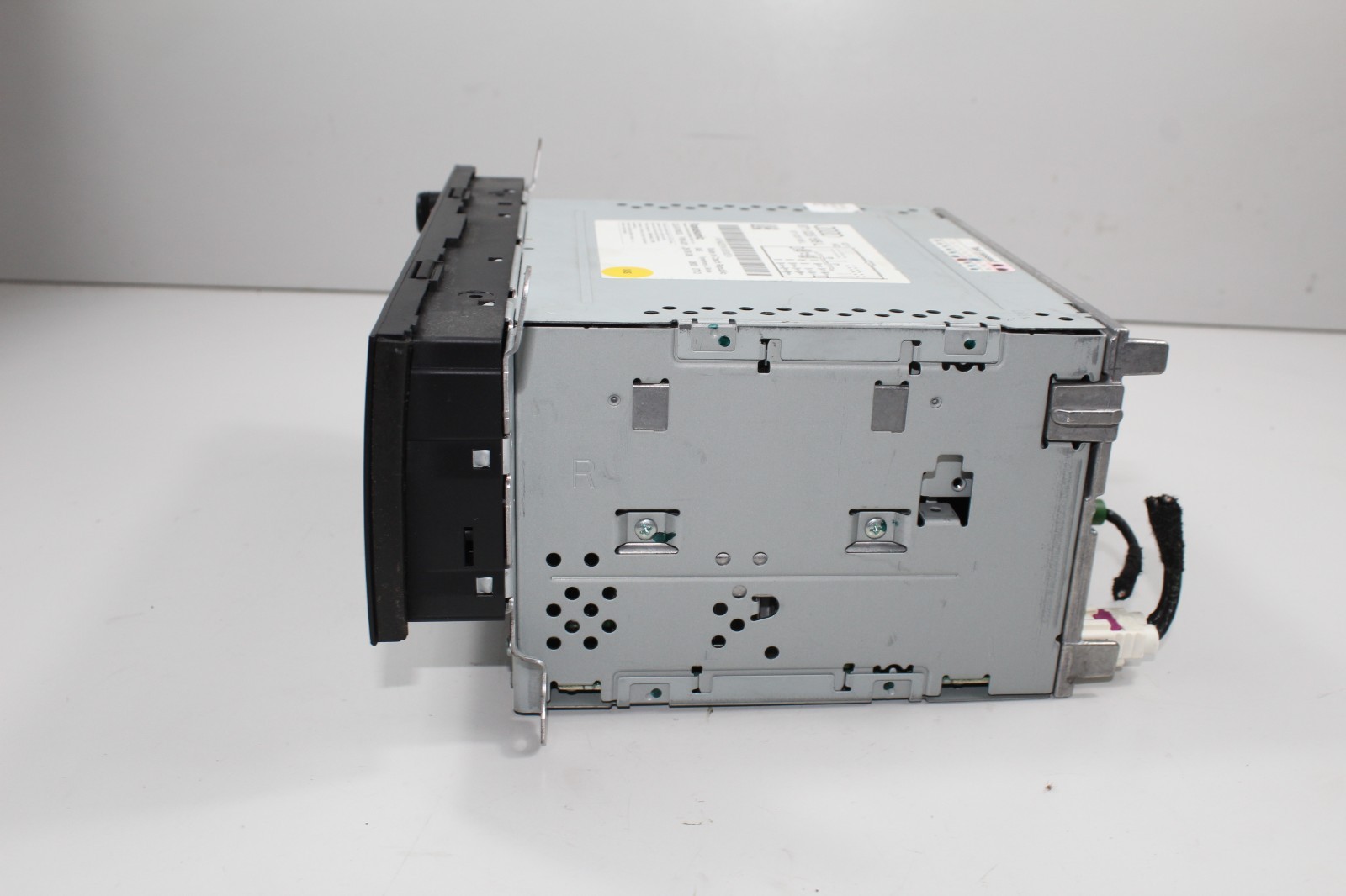 2009-12 AUDI A4 AM/FM RADIO RECIVIER HEAD UNIT OEM 8T1035195L