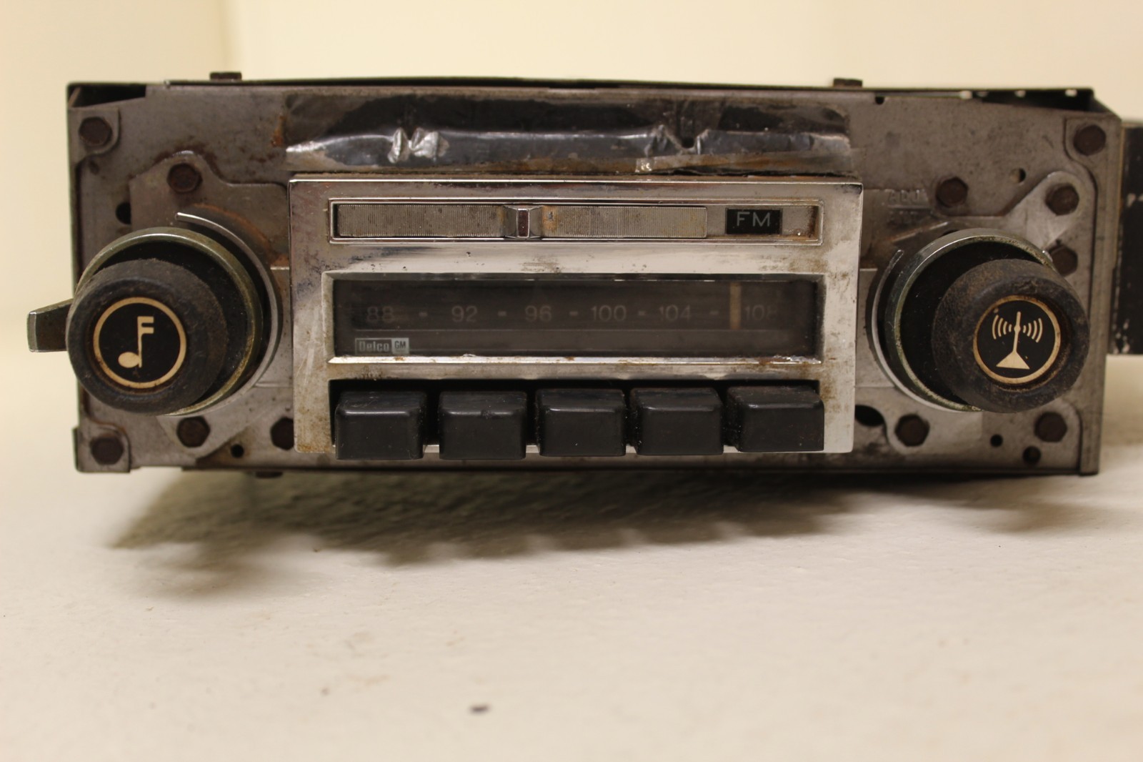 68-72 CHEVROLET GMC TRUCK BLAZER JIMMY DELCO AM-FM RADIO