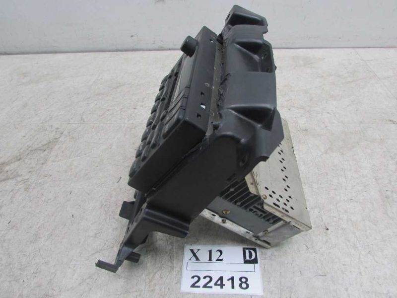 2000 2001 2002 NAVIGATOR AUDIO AM FM Radio Stereo Cassette Player Display Unit
