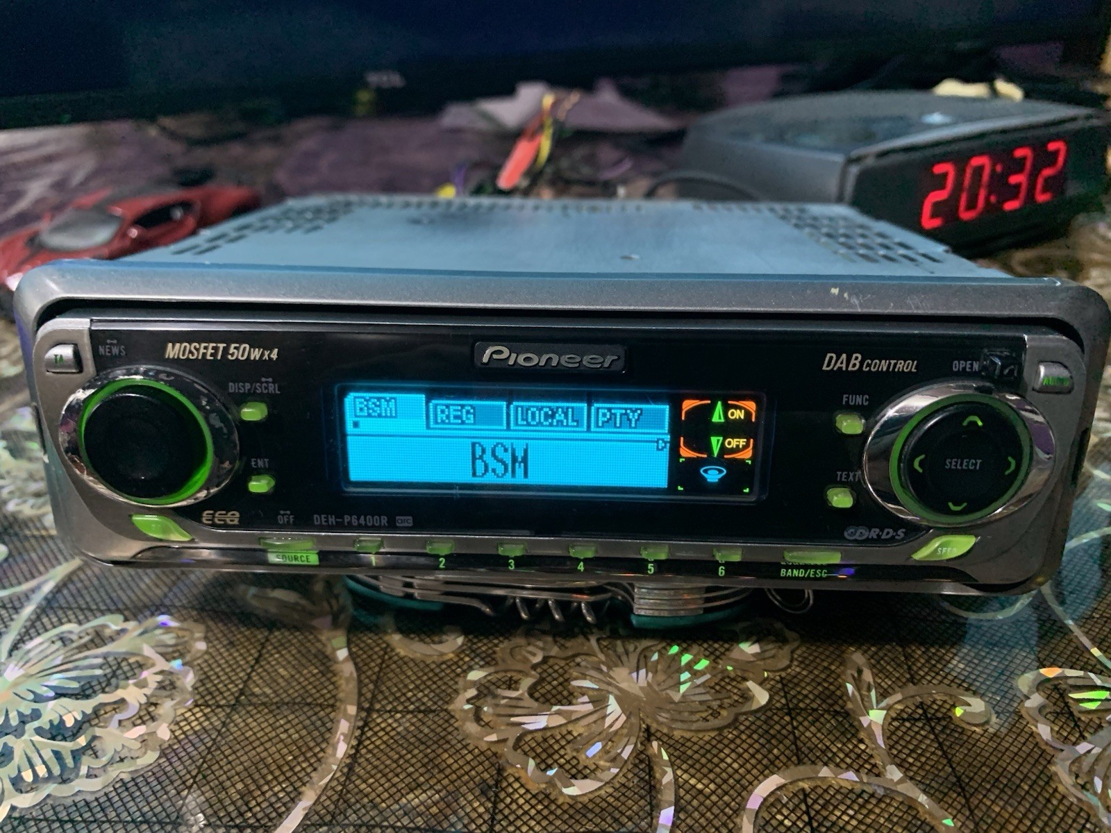 PIONEER DEH-P6400R DOLPHIN ANIMATION Radio CD Receiver Mp3/WMA 50/4 TESTED