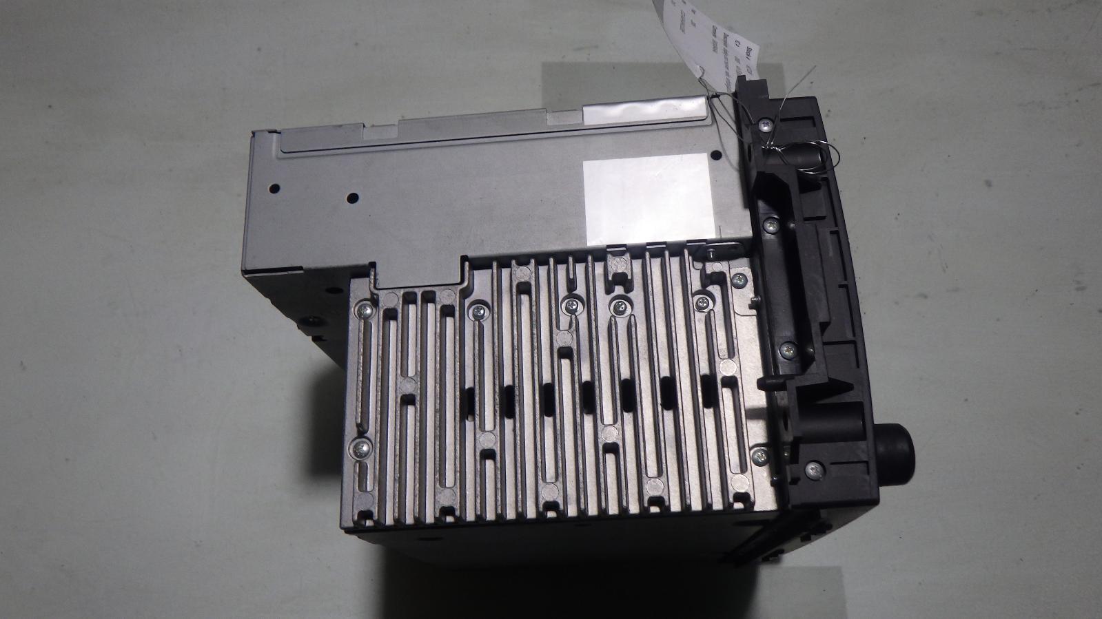 06 CHRYSLER 300 A/V Equipment 56038646AL