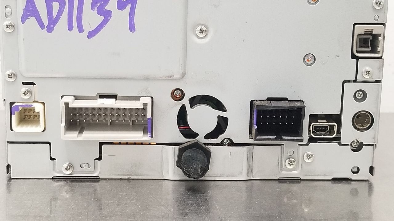 12 CHEVY CORVETTE C6 RADIO AUDIO DISPLAY WITH RECEIVER 20856087
