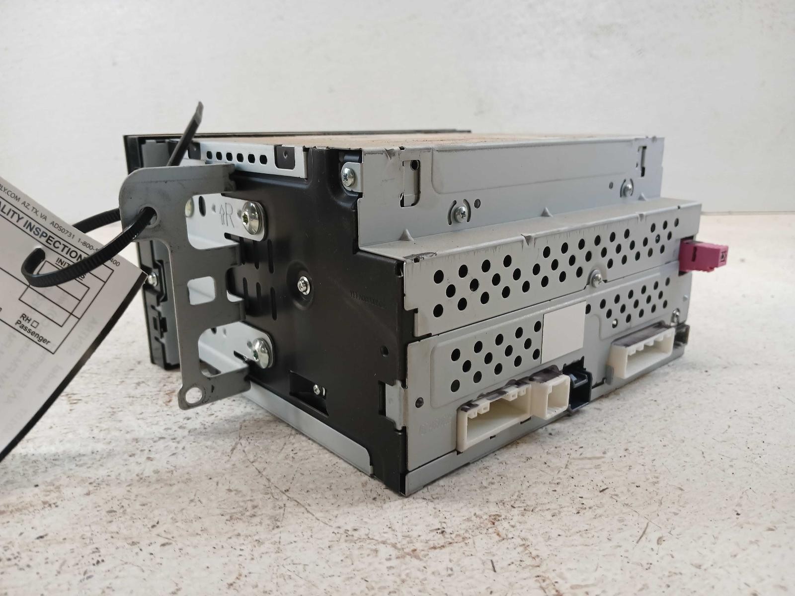 15 Nissan Sentra Radio Receiver AM-FM-CD 5′ color screen *May Need Programming*