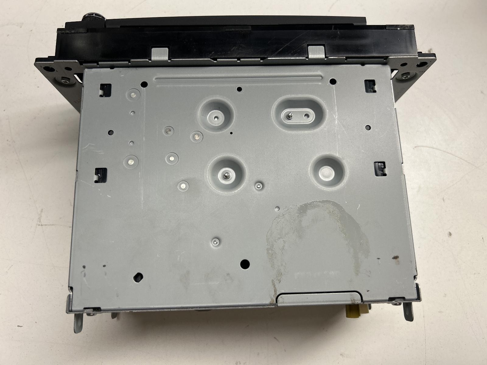 2012-2020 Dodge Caravan Radio/Receiver w/Display, 6.5″ Screen **MISSING KNOB**
