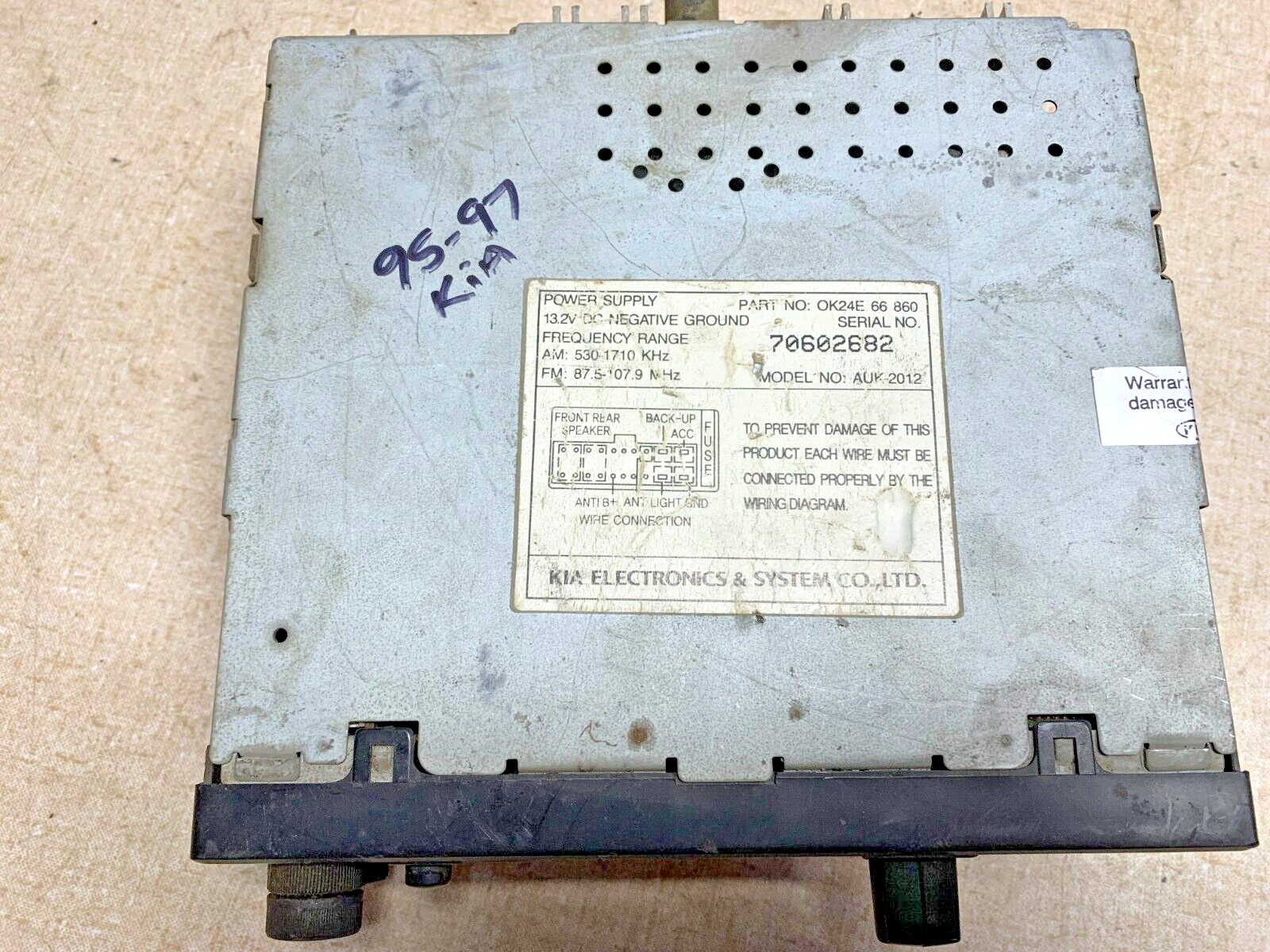 1995 96 97 KIA RADIO CASSETTE PLAYER CONDITION UNKNOWN