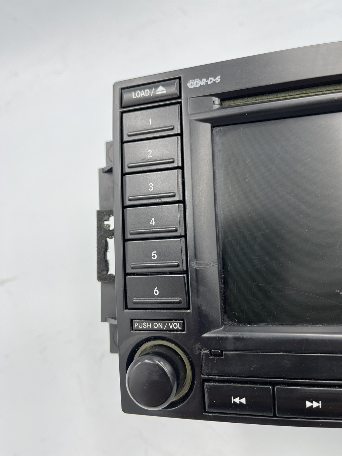 Chrysler Dodge Durango Charger Magnum 6 CD Navigation Screen Radio 05064184AC