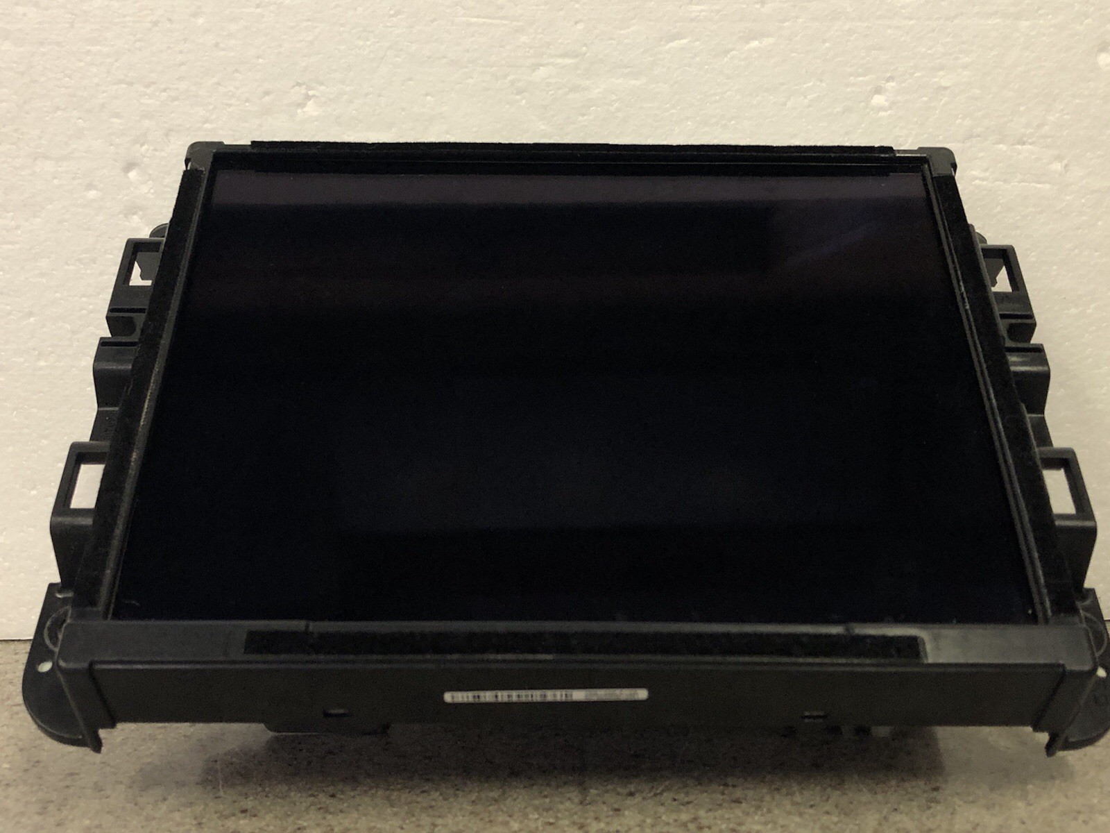 2019-2020 Dodge Ram 1500 OEM Radio Receiver 8.4” Display Screen Sirius XM