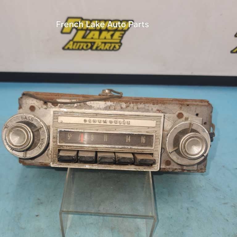 UNTESTED A/M Radio 7291063 Fits 1965 OLDSMOBILE F85 1253283