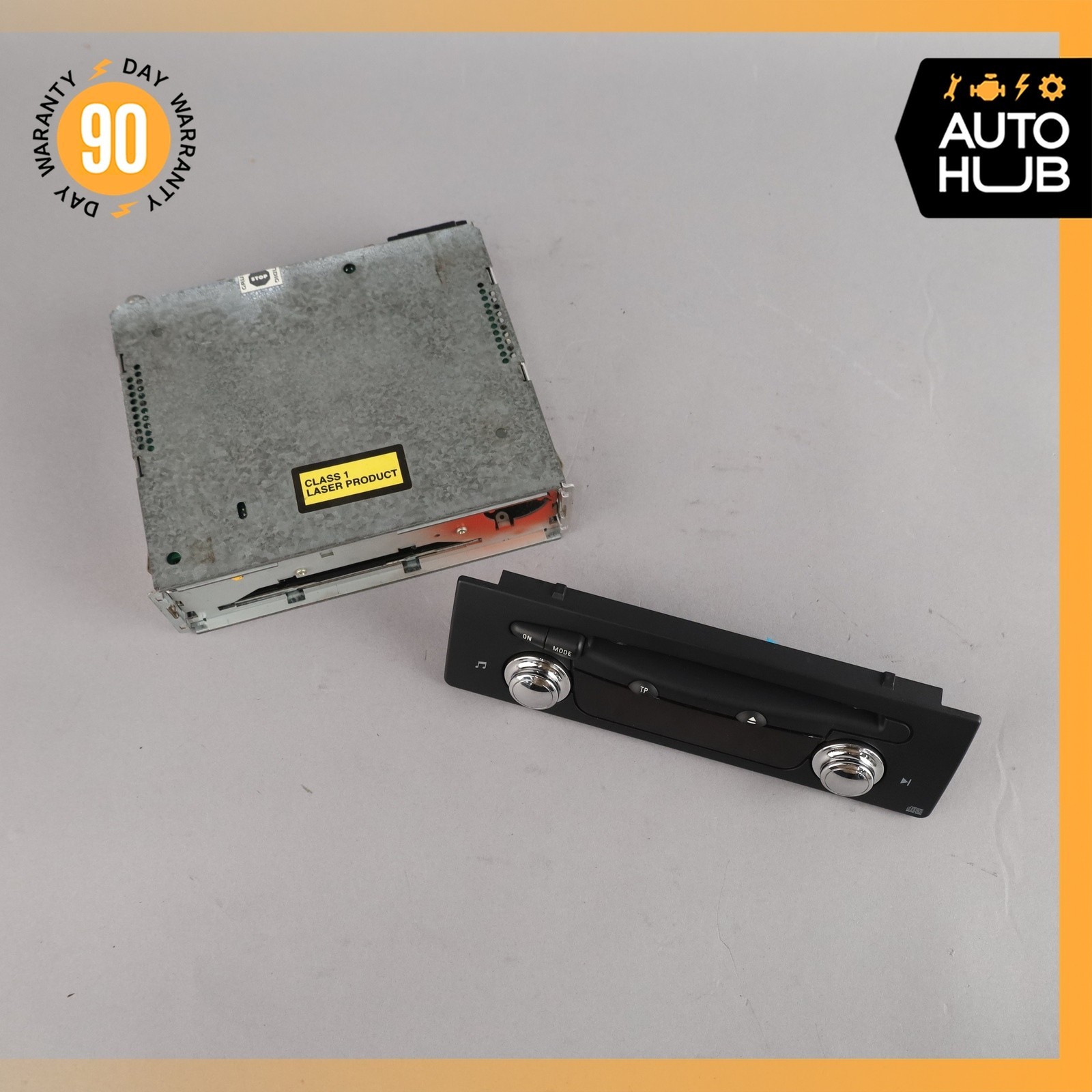 00-04 Bentley Arnage / Silver Seraph Radio CD Player Grundig PM57845PA OEM 30k