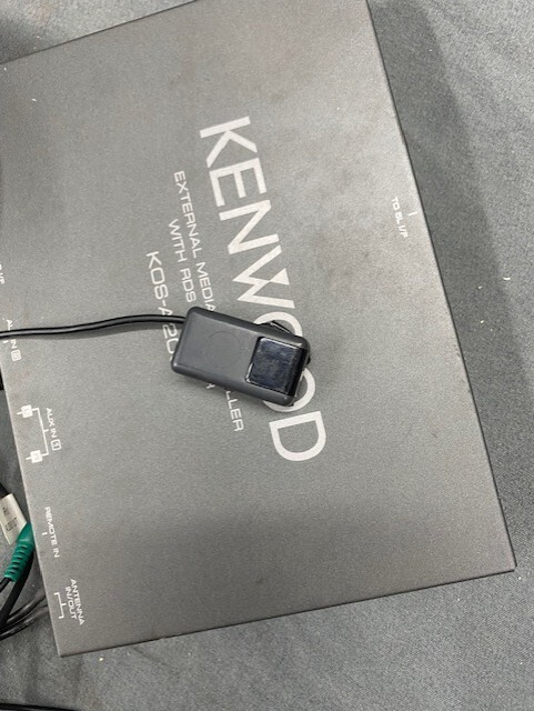 Kenwood Mask KDC-PSW9524, Kenwood KOS-A200 & 160GB Ipod.