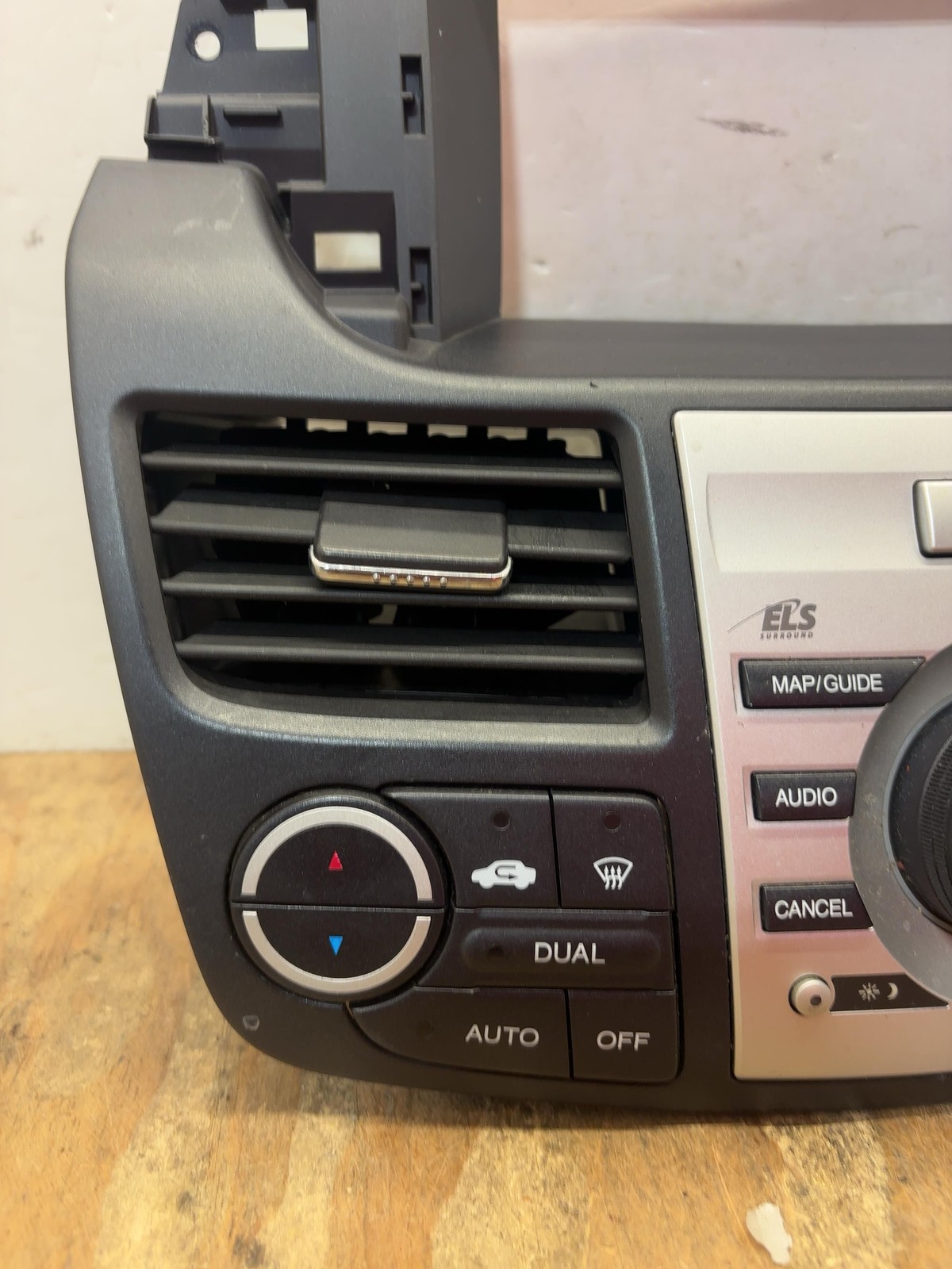 08 09 ACURA RDX Audio & Visual Equipment (radio) Control – CHECK ID FOR DETAILS