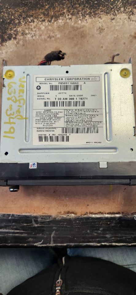 Audio Equipment Radio Receiver Am-fm-cd-dvd-hdd Fits 11-14 200 1168885
