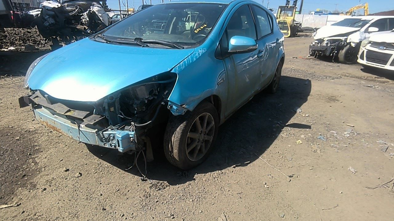 Audio Equipment Radio Prius C VIN B3 7th And 8th Digit Fits 16-17 PRIUS 32467877
