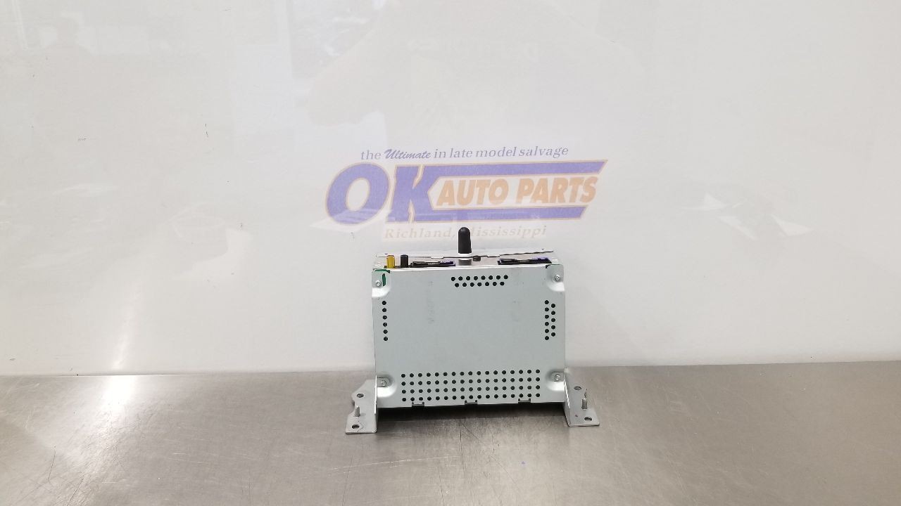 16 FORD F250SD LARIAT RADIO AUDIO RECEIVER 8″ SCREEN EC3T19C107CG