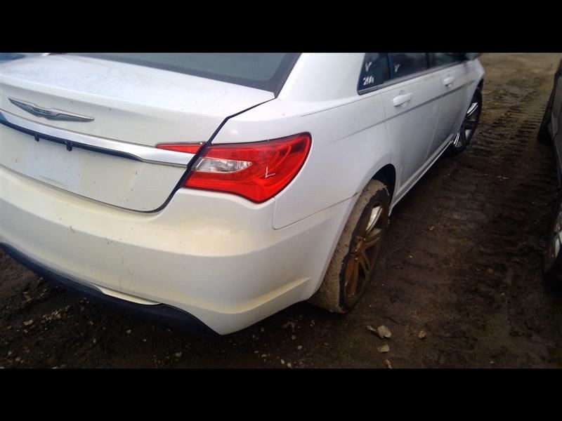 Audio Equipment Radio Receiver Am-fm-cd-dvd-hdd Fits 11-14 200 1168885