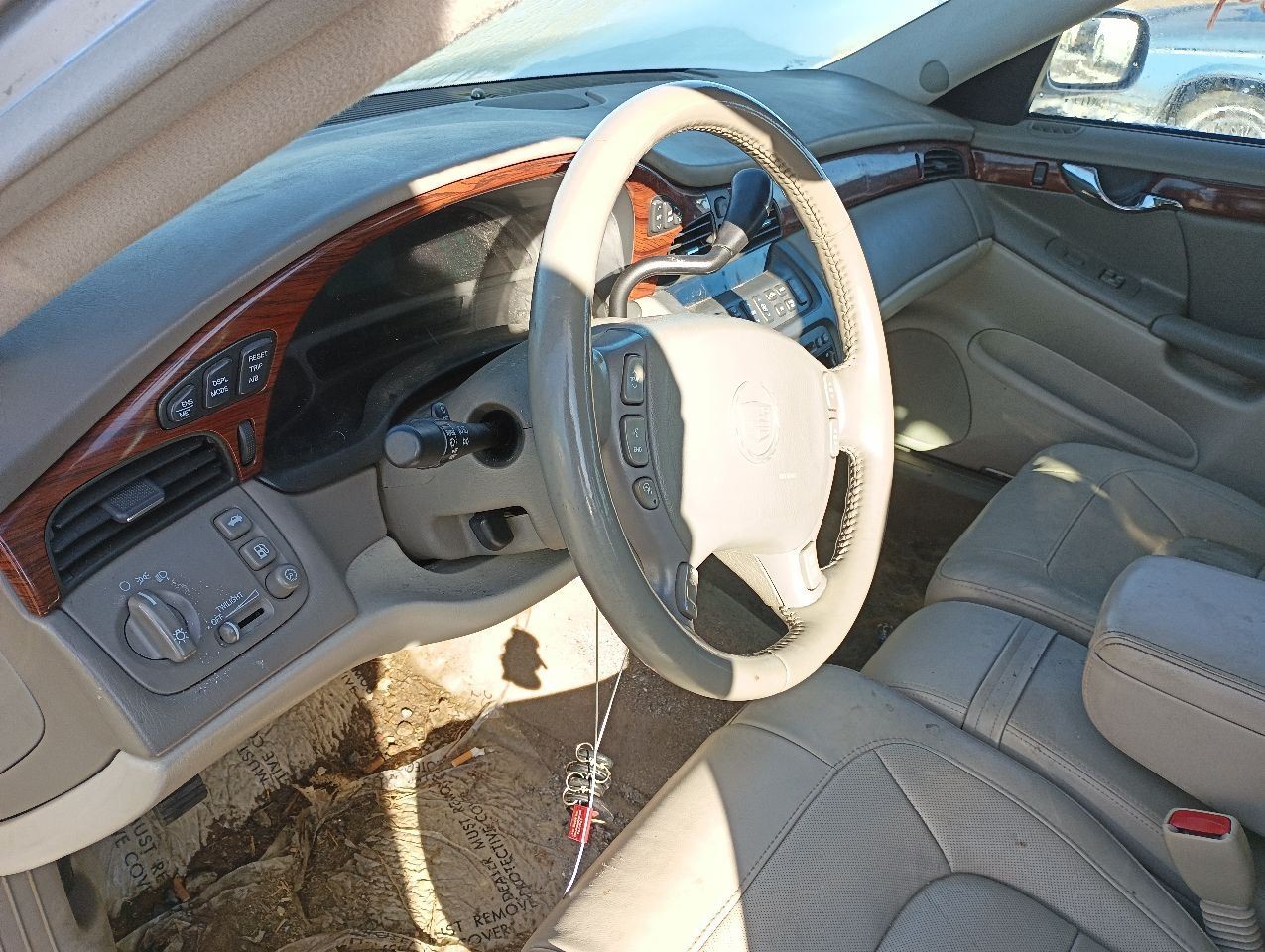 GM 15140912 Radio AM FM Stereo CD Player from 2005 Cadillac DEVILLE 11742510