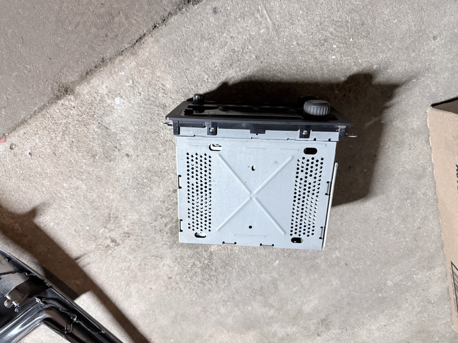 03 04 05 06 Chevy GMC Silverado Sierra Trailblazer 15104155 Radio Stereo CD