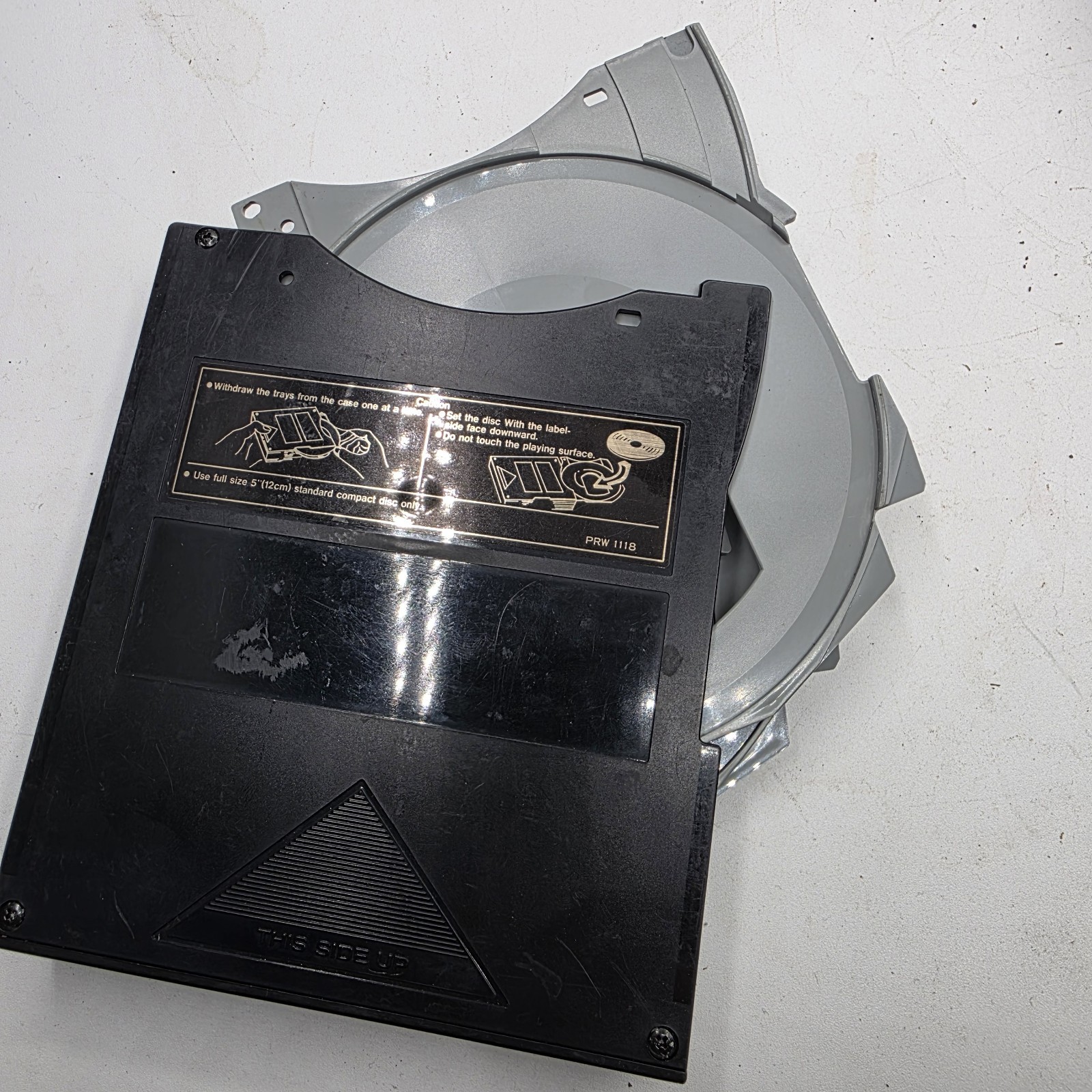 Lexus LS-400 PRW 1118 6 Discs Multi-Play CD Changer Cartridge – Original OEM