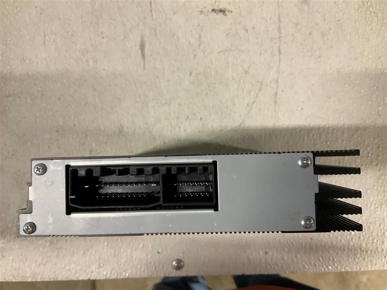 Audio Equipment Radio Amplifier 276 Watt Opt RD7 Fits 17-23 CHALLENGER 2323086