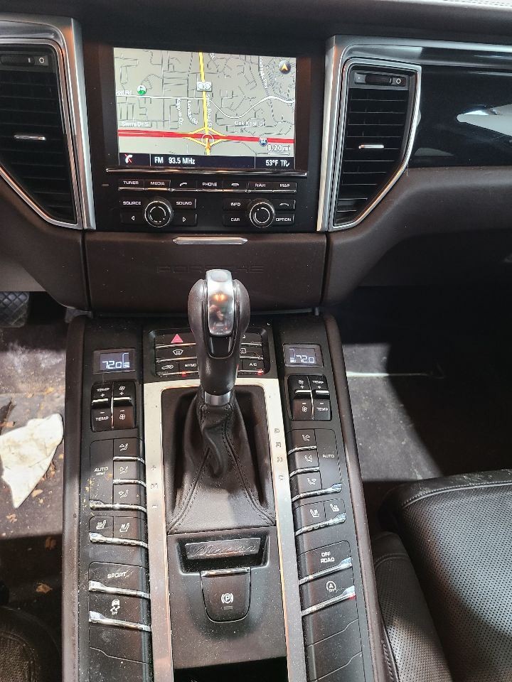 Audio Equipment Radio ID 95B03596302 Fits 15-16 PORSCHE MACAN 661648