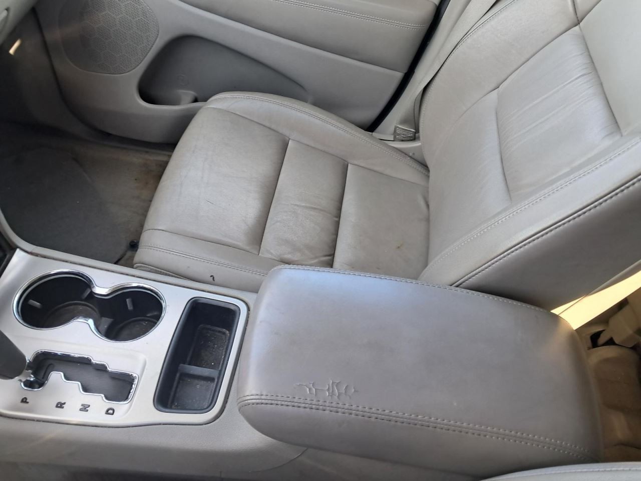 Audio Equipment Radio Receiver Face Plate ID Rhb Fits 12 GRAND CHEROKEE 4895936