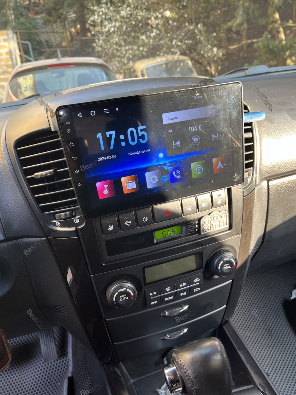 Stereo touch screen Radio GPS Navi For Kia Sorento 2004-2008 Android 15 CarPlay