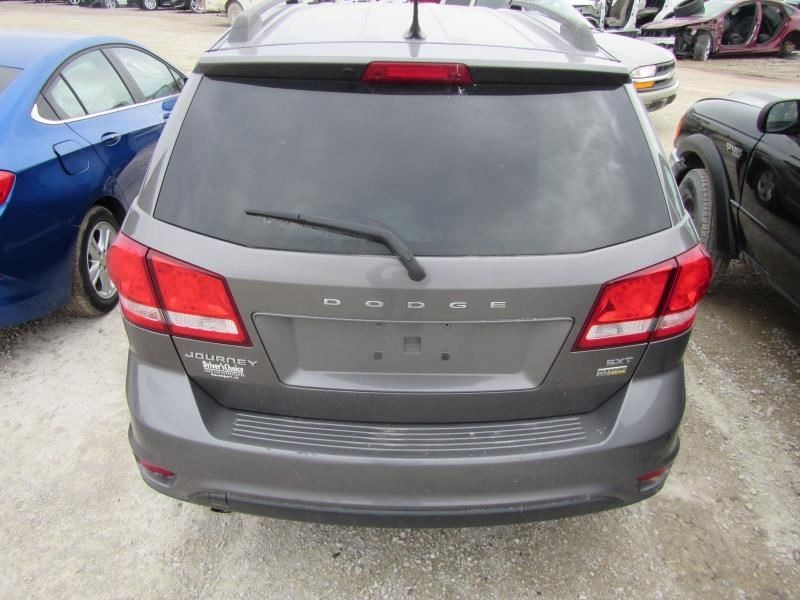 2011-2012 Dodge JOURNEY Radio Receiver w/o Navigation AM-FM-CD-MP3-WMA ID REB