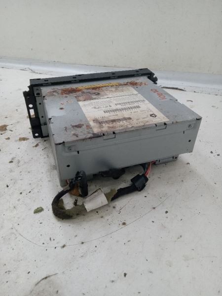 2008-2011 Dodge Dakota Radio AM FM6 Disc Cd-dvd Changer OEM 681900