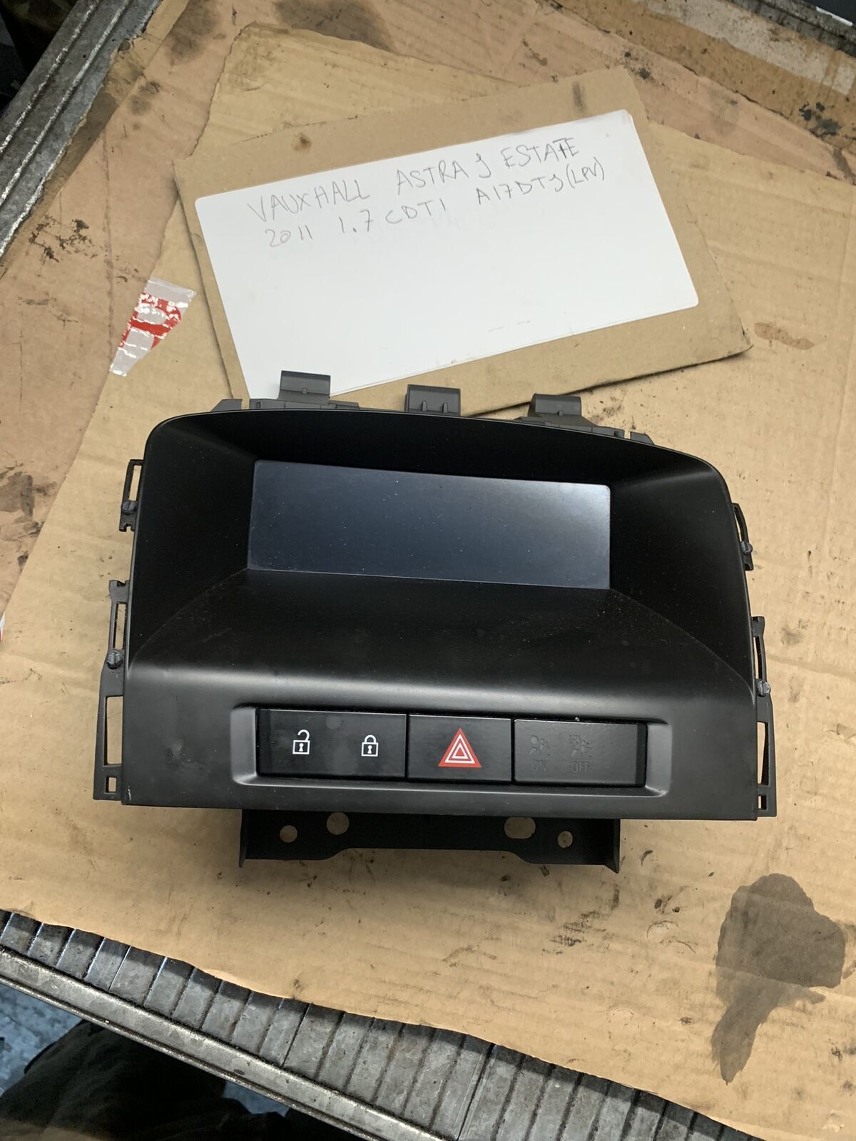 Vauxhall Astra J 1.7D Estate 2012 Radio Display & Controls 1878183 13362791