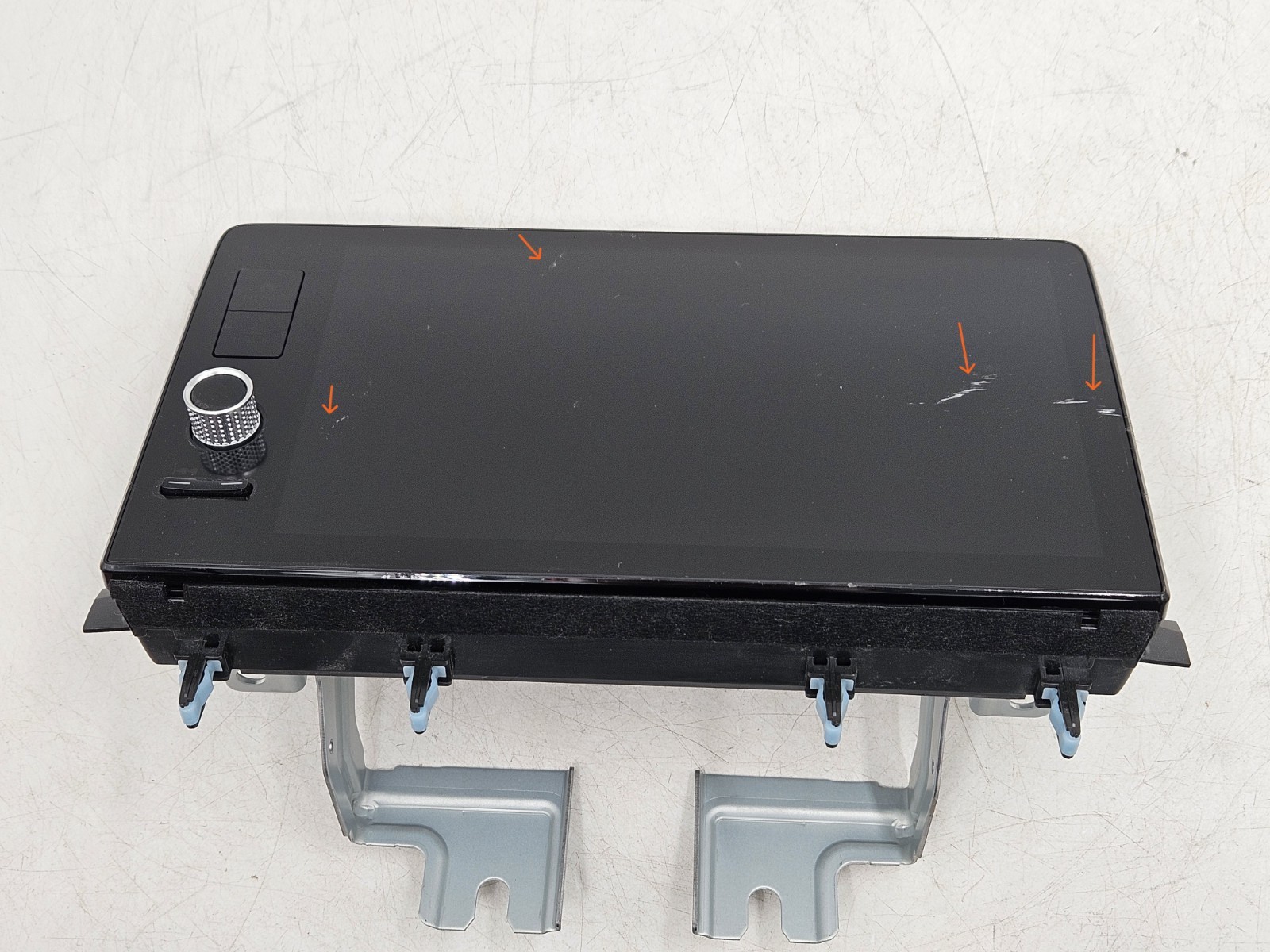 2023–2025 Honda CR-V Touring 9″ Radio Display Screen 8A7003A0A01 OEM Scratches