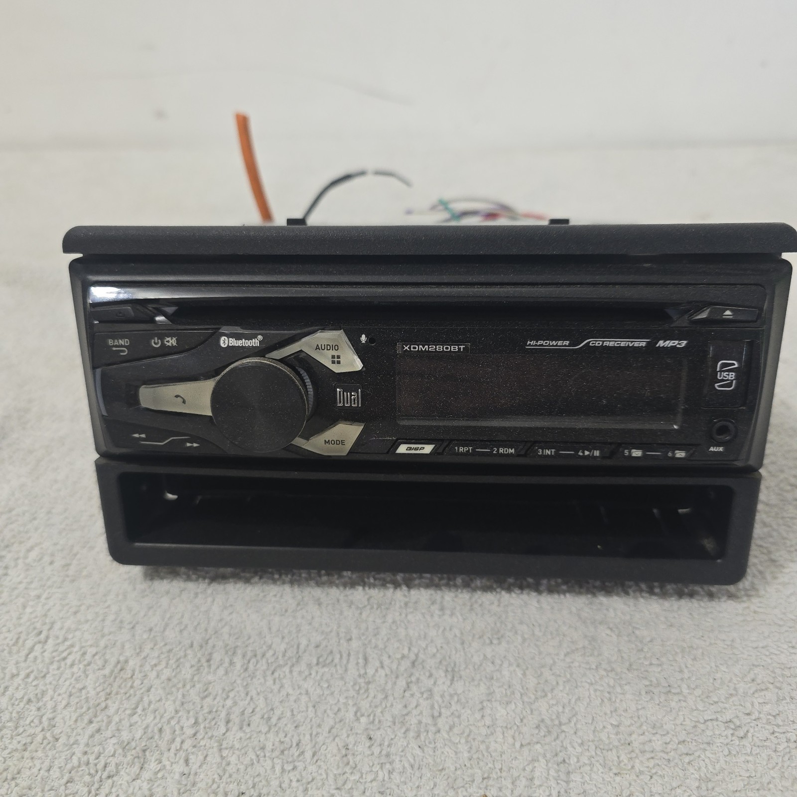 USED Dual XDM280BT Bluetooth CD MP3 Car Radio Stereo 1 DIN Black Detachable Face